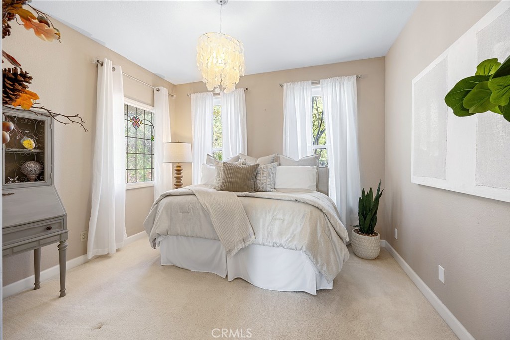 41999 Altanos Road Temecula, CA 92592 - Photo 21 of 57 Main Floor Guest Room 1