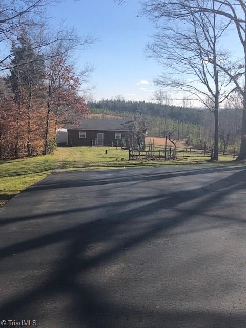 4370 Price Road Stoneville, NC 27048 - Photo 5 of 24 Gallery Image 5
