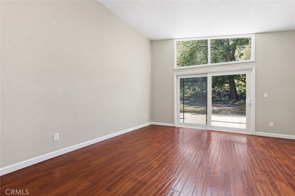 11841 Laughton Way Porter Ranch, CA 91326 - Photo 17 of 26 Gallery Image 17