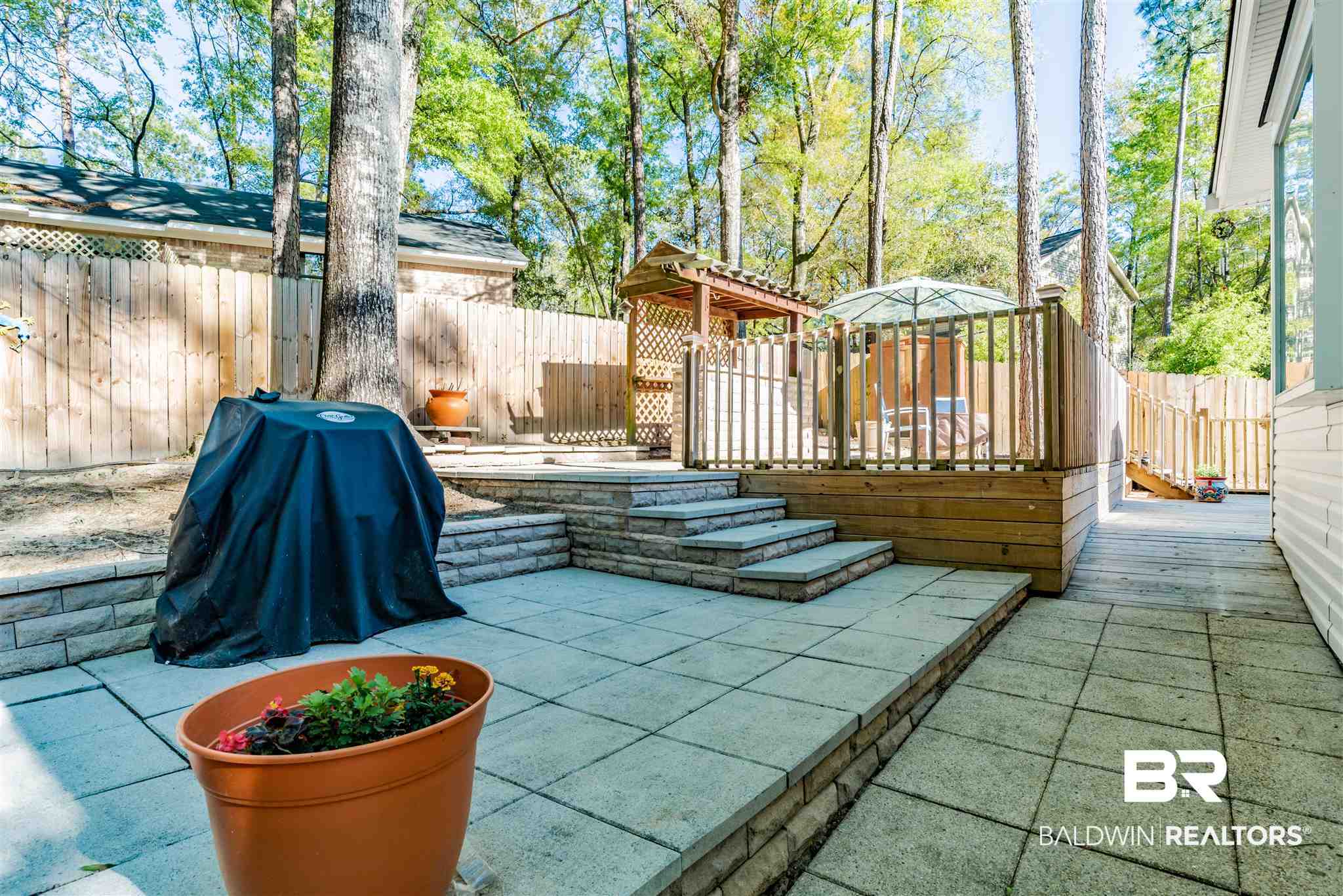 102 Creekside Drive Daphne, AL 36526 - Photo 32 of 34