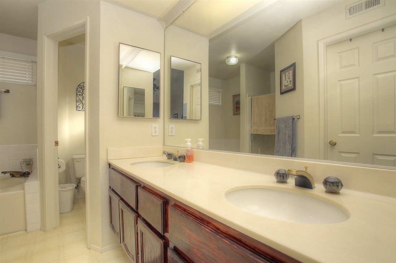 1423 Ozark Road Oceanside, CA 92056 - Photo 14 of 25