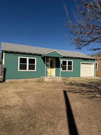 $149,900 | 209 Elm Avenue, Dumas, TX 79029