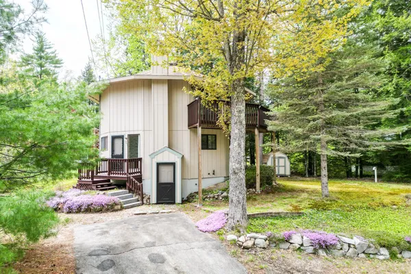 $429,900 | 51 Pequawket Drive, Conway, NH 03818