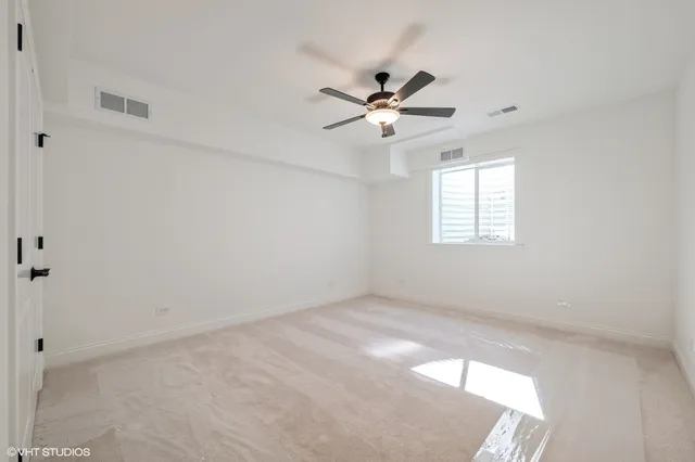 a view of empty room with window