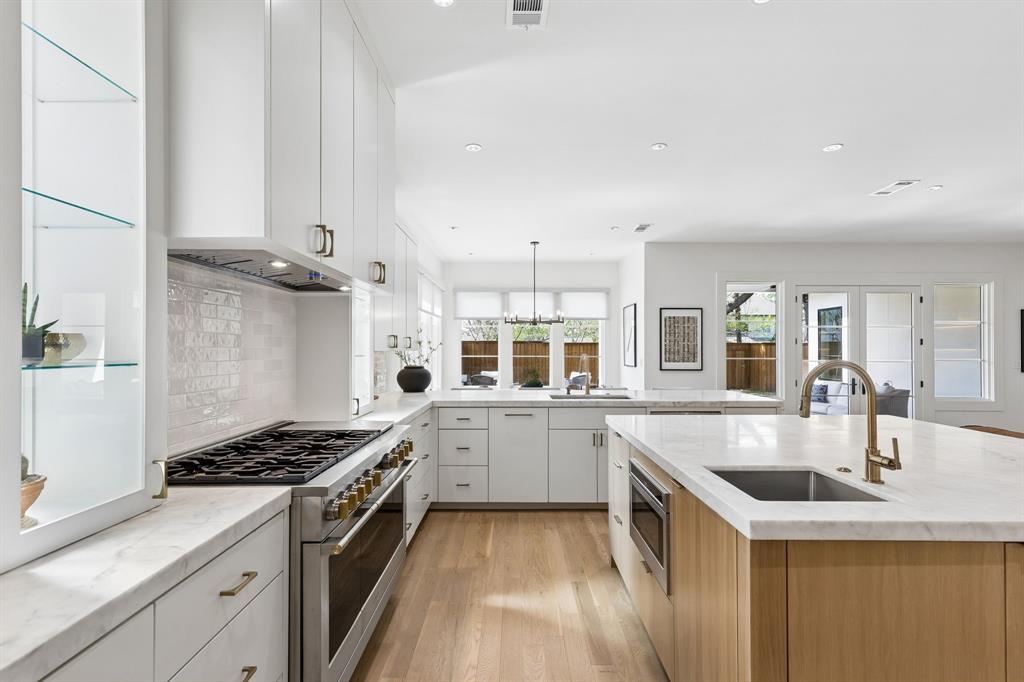 8427 Midway Road Dallas, TX 75209 - Photo 12 of 40