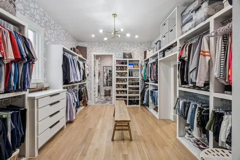 $2,550,000 | 8427 Midway Road, Dallas, TX 75209