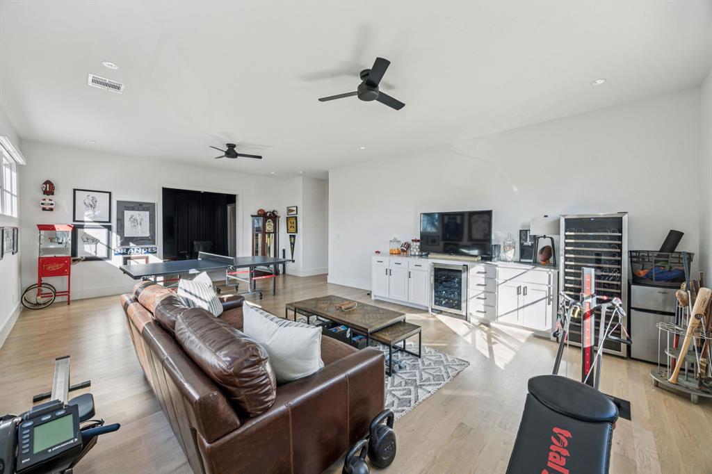 8427 Midway Road Dallas, TX 75209 - Photo 21 of 40