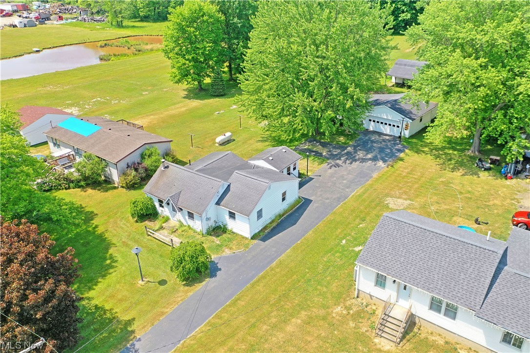 5848 Risher Road Leavittsburg, OH 44430 - Photo 4 of 35