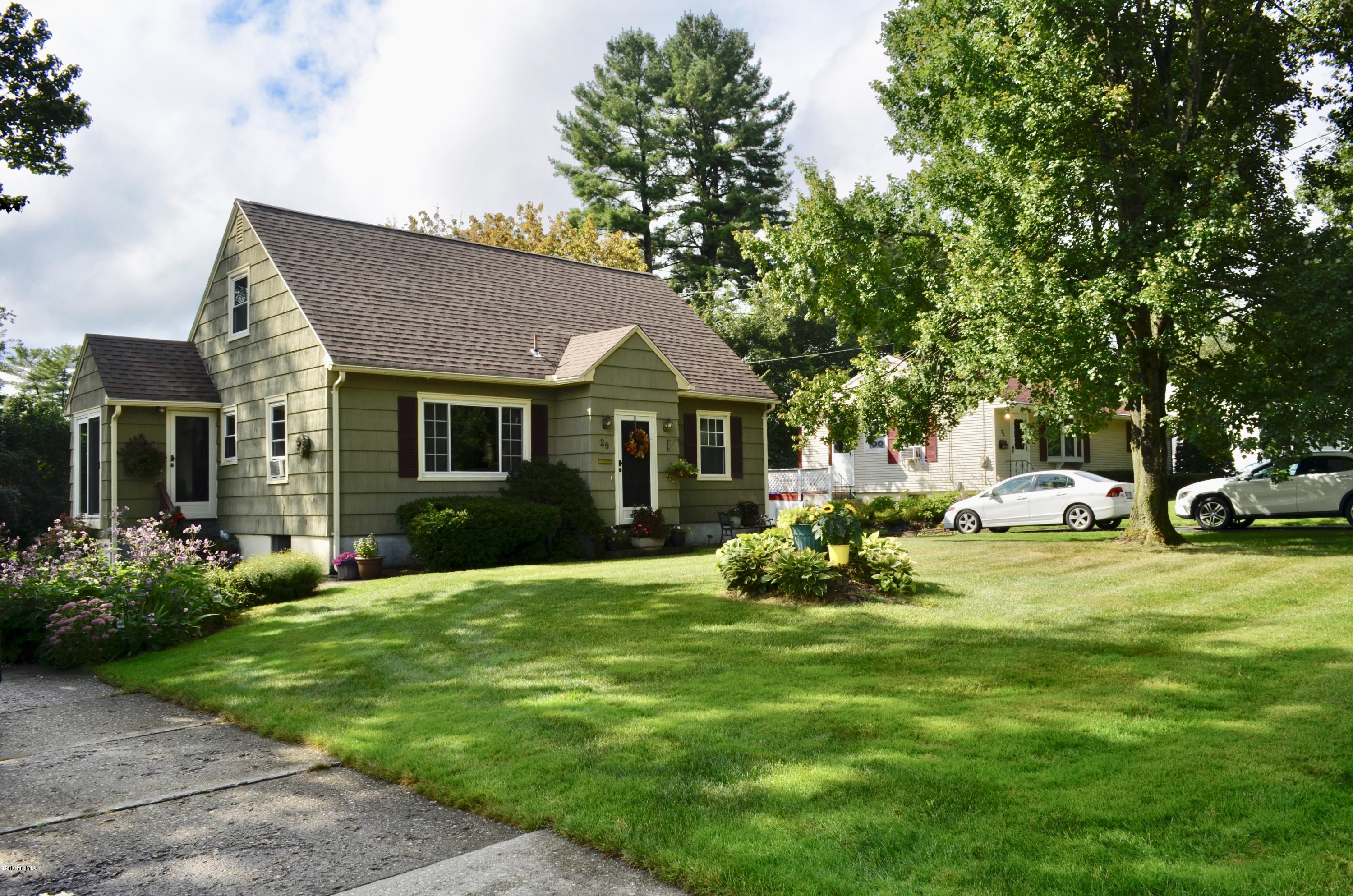 29 Howe Road Pittsfield, MA 01201 - Photo 3 of 50 Front