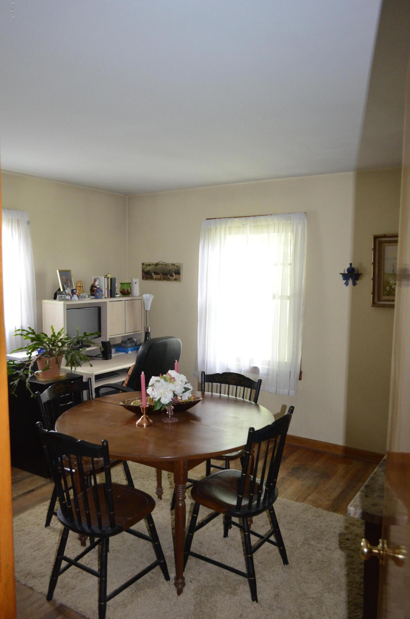 29 Howe Road Pittsfield, MA 01201 - Photo 27 of 50 Dining Room