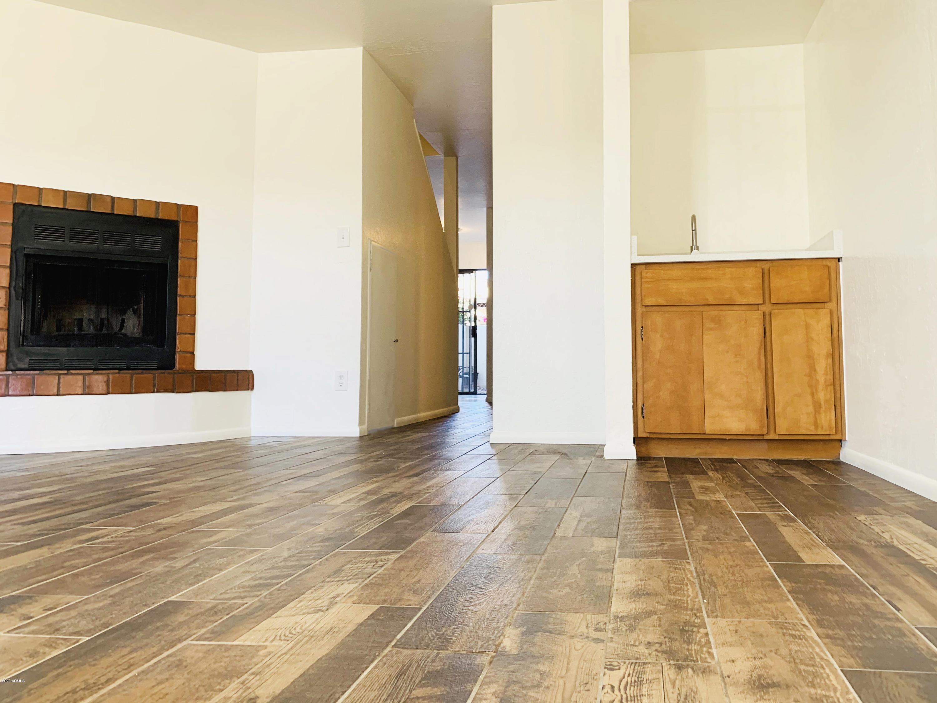 1702 East Ocotillo Road, Unit 7 Phoenix, AZ 85016 - Photo 2 of 22 1 living room a