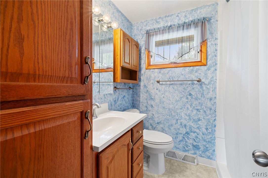 7761 Davis Road Syracuse, NY 13212 - Photo 33 of 46 Gallery Image 33