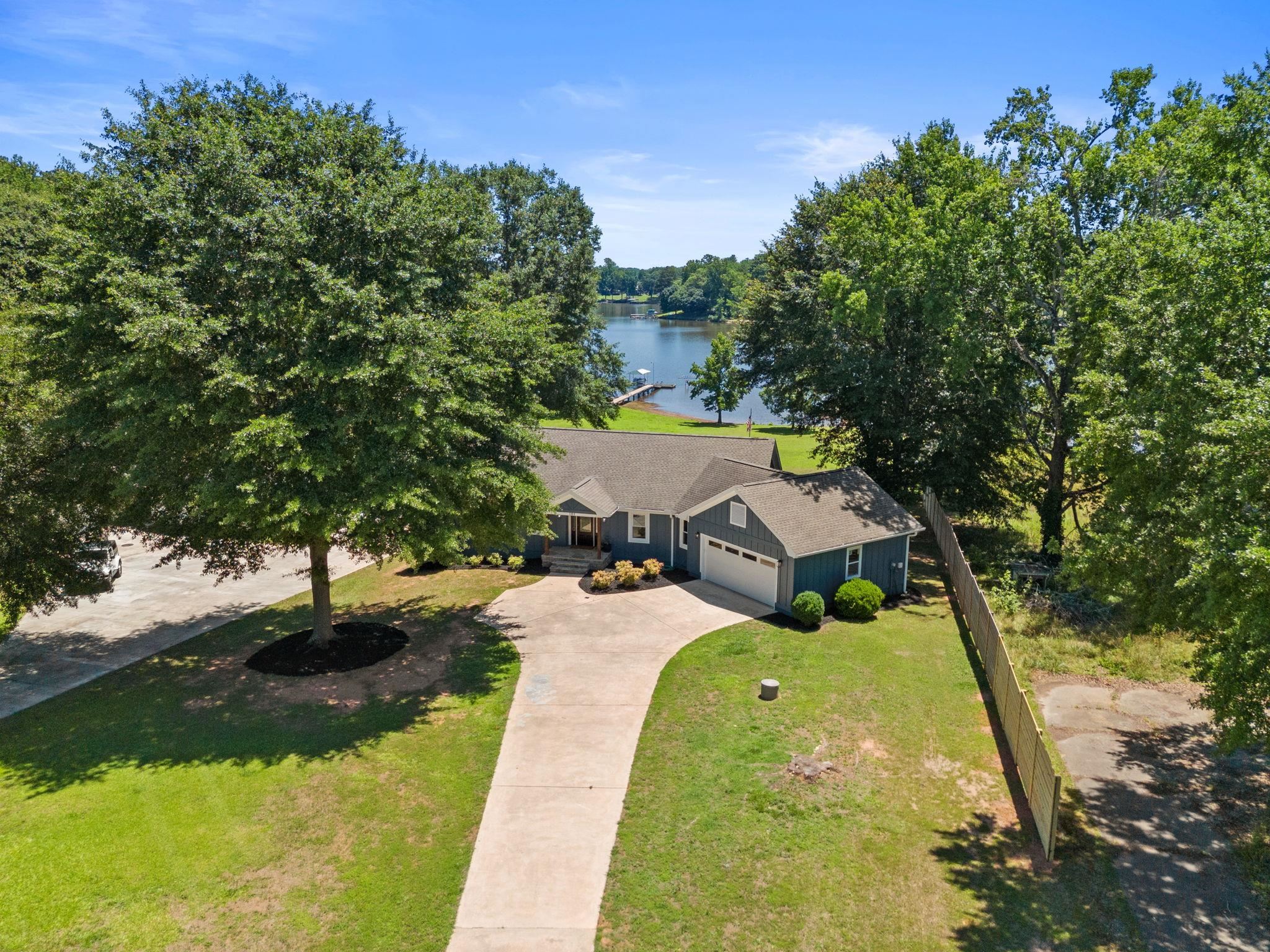 105 Walker Road Campobello, SC 29322 - Photo 4 of 49