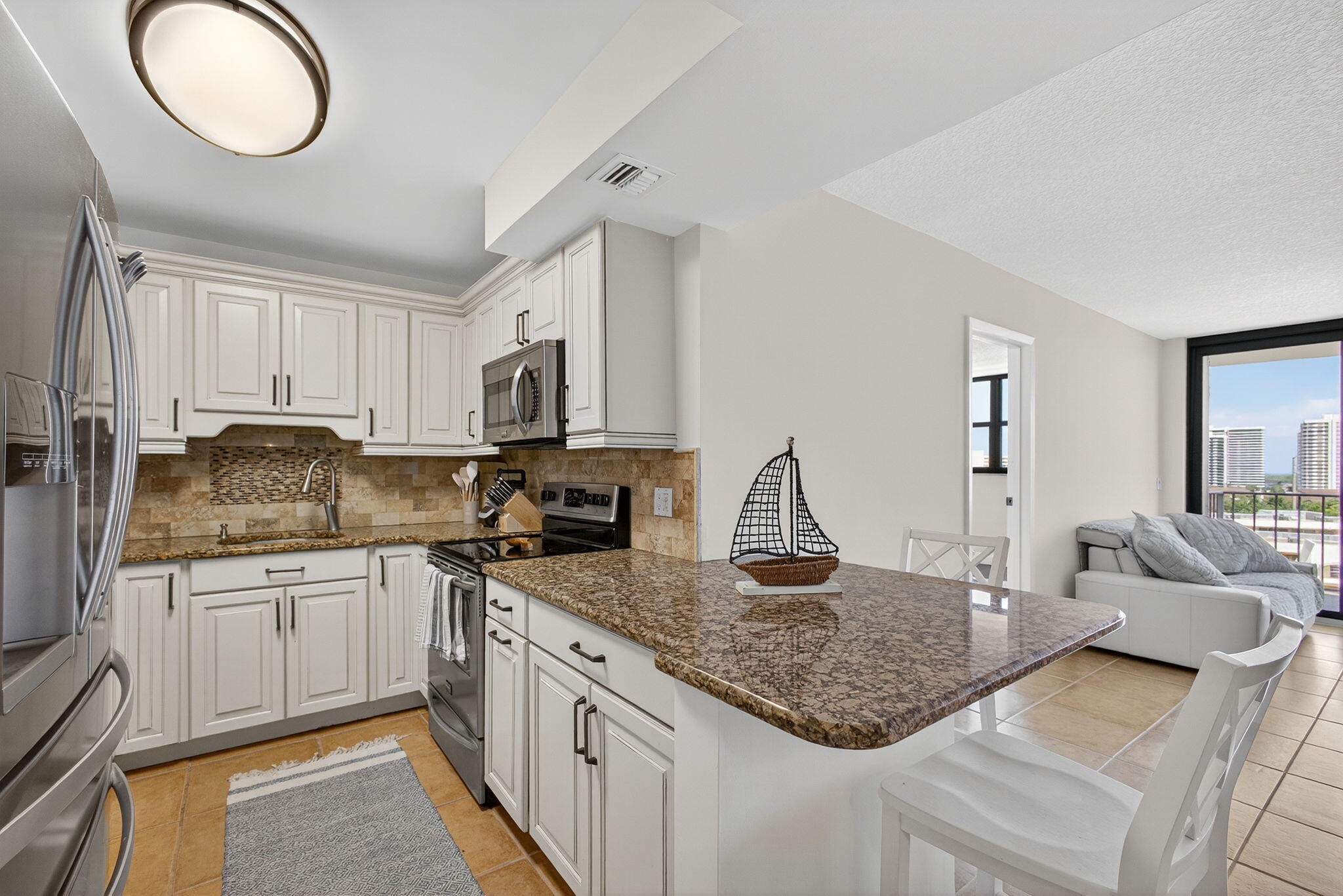 336 Golfview Road, Unit 905 North Palm Beach, FL 33408 - Photo 14 of 51 Kitchen