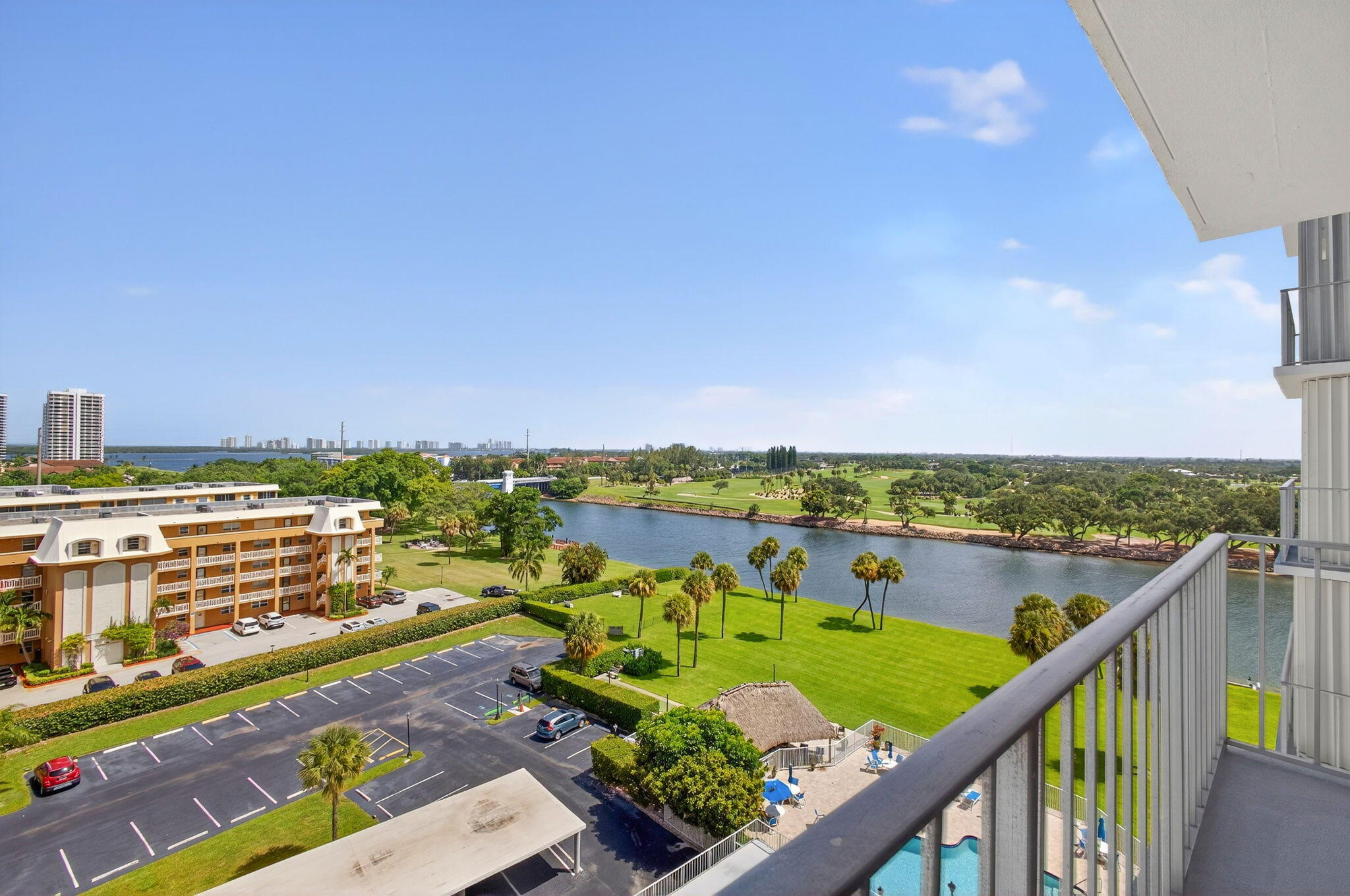 336 Golfview Road, Unit 905 North Palm Beach, FL 33408 - Photo 18 of 51 Views