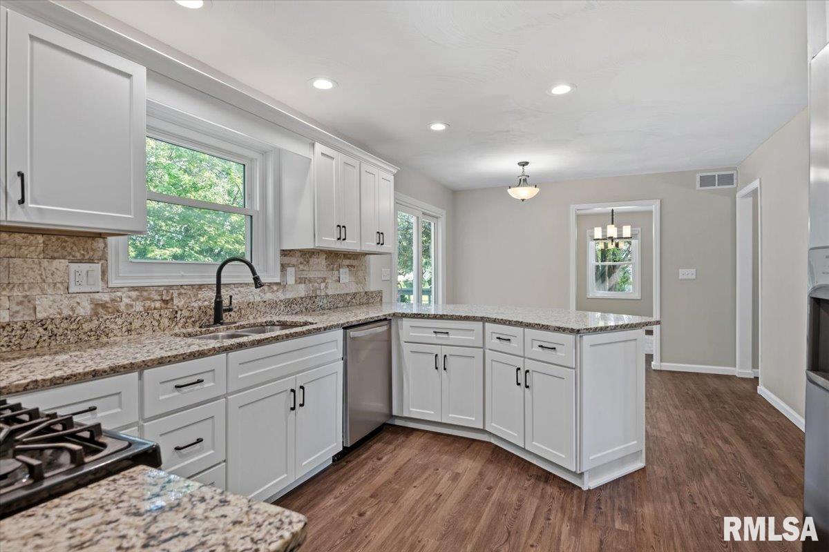 408 Golf Road Springfield, IL 62704 - Photo 20 of 60