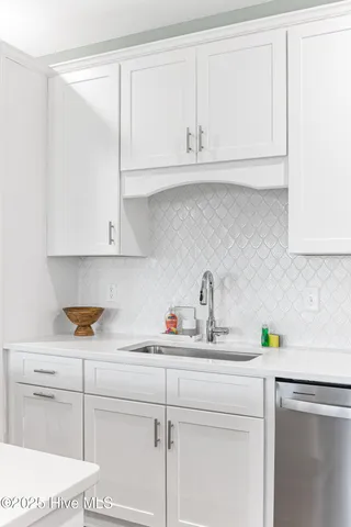 $1,145,000 | 822 South Topsail Drive, Unit B, Surf City, NC 28445