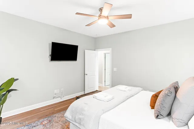 $1,145,000 | 822 South Topsail Drive, Unit B, Surf City, NC 28445