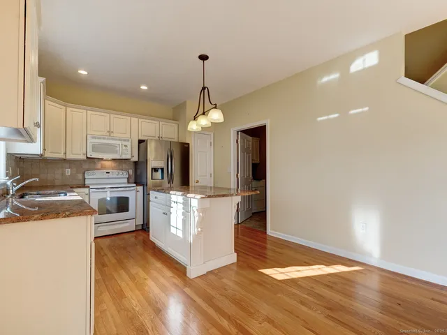 $509,900 | 74 Brookview Place, Unit 74, Southington, CT 06479