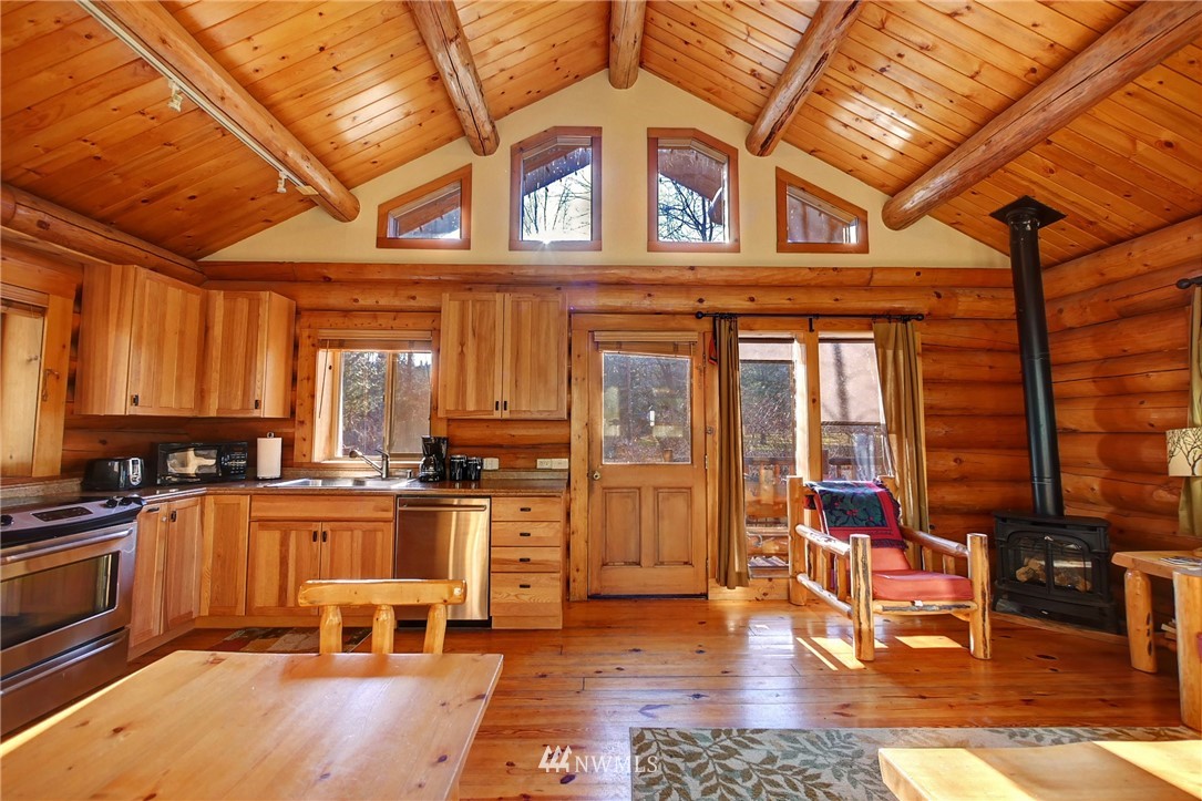 30 Wolf Ridge Lane Winthrop, WA 98862 - Photo 11 of 38 Gallery Image 11