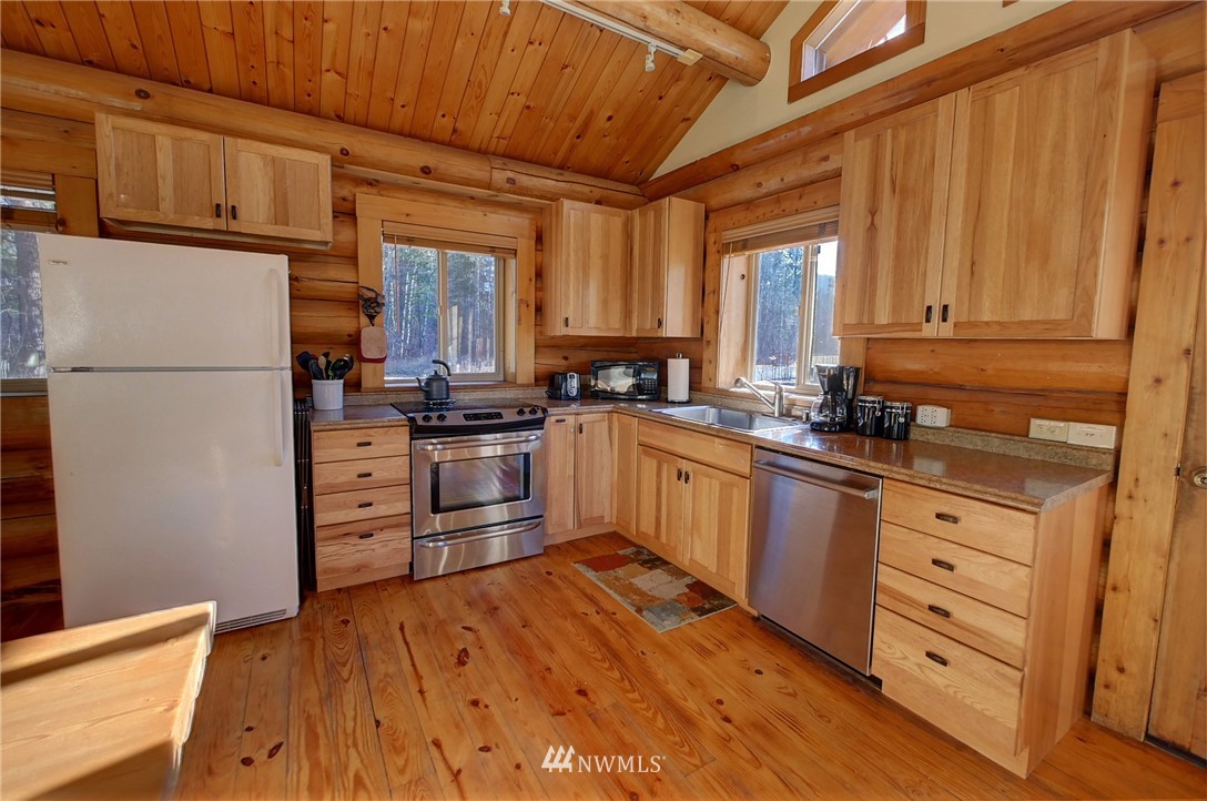 30 Wolf Ridge Lane Winthrop, WA 98862 - Photo 12 of 38 Gallery Image 12