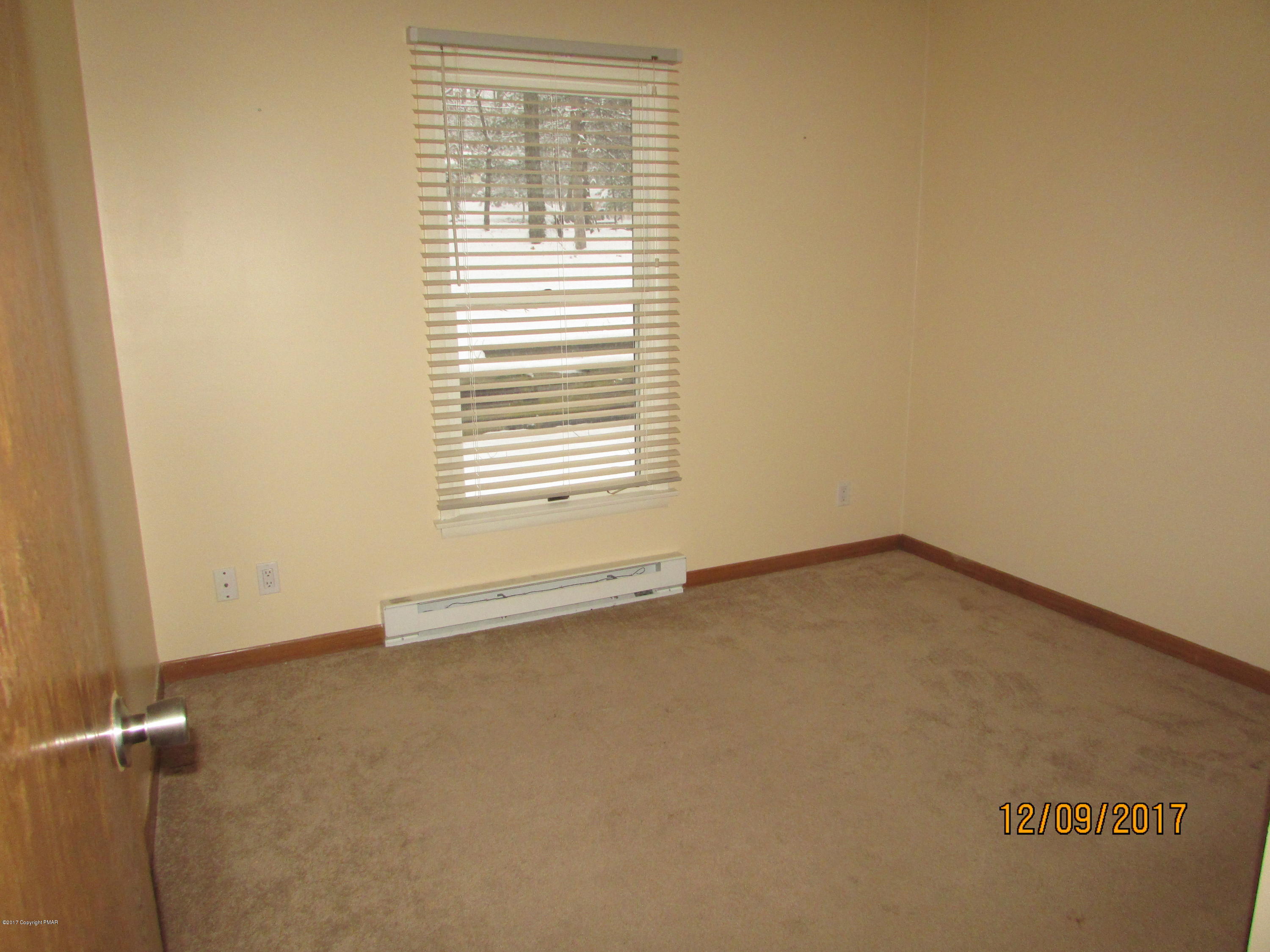 3121 Long Court Bushkill, PA 18324 - Photo 7 of 30 Bedroom 3