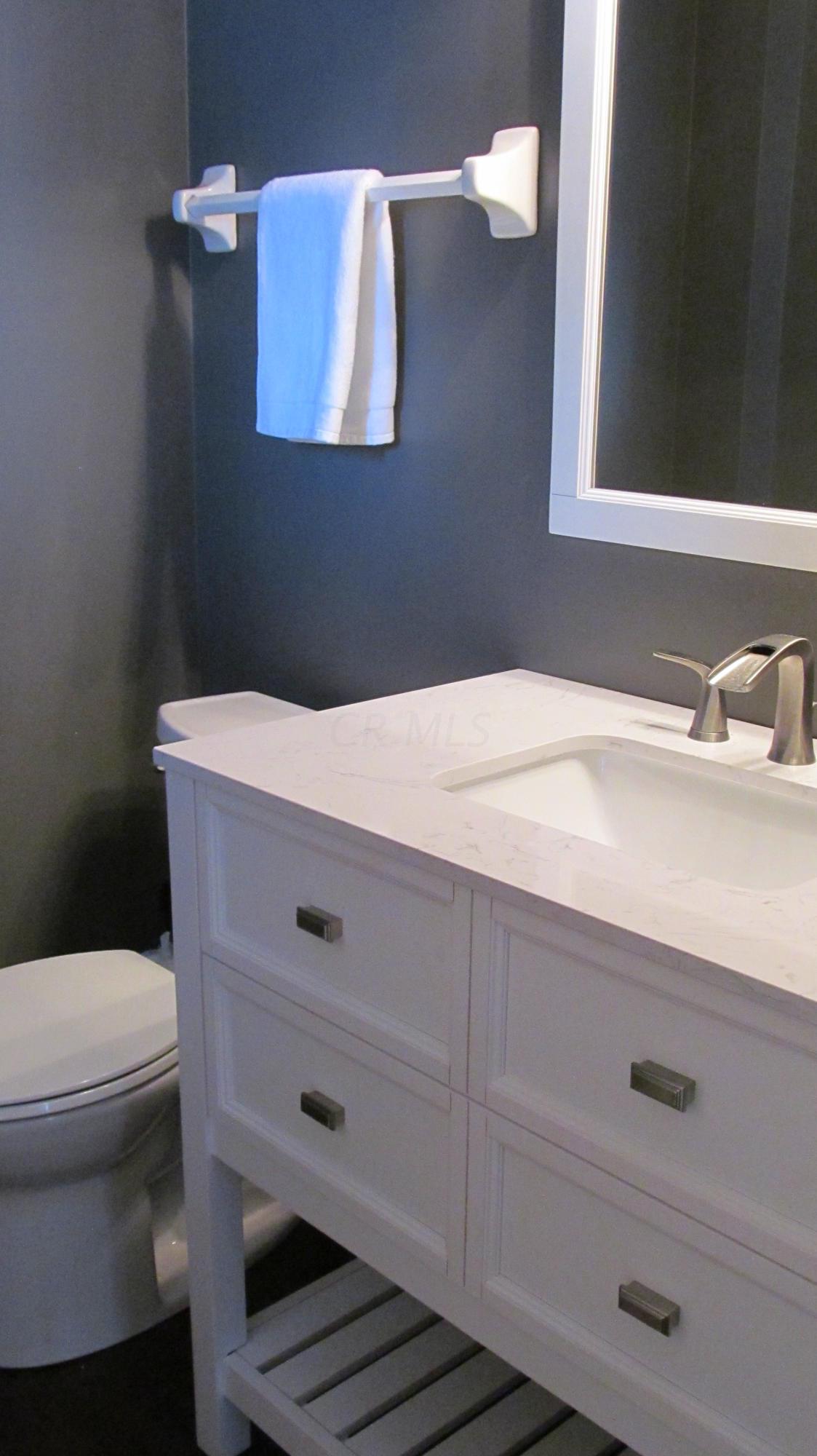 686 Crofton Loop Delaware, OH 43015 - Photo 7 of 10 Gallery Image 7