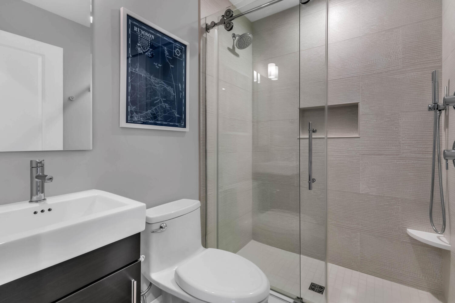 27 Ave Of Two Rivers Rumson, NJ 07760 - Photo 16 of 23 Full Bath