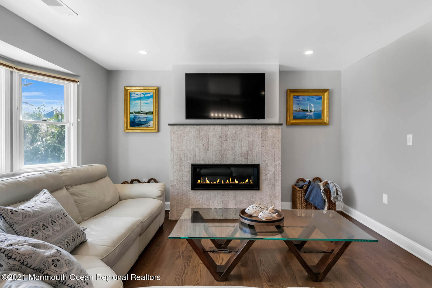 27 Ave Of Two Rivers Rumson, NJ 07760 - Photo 4 of 23 Family Room
