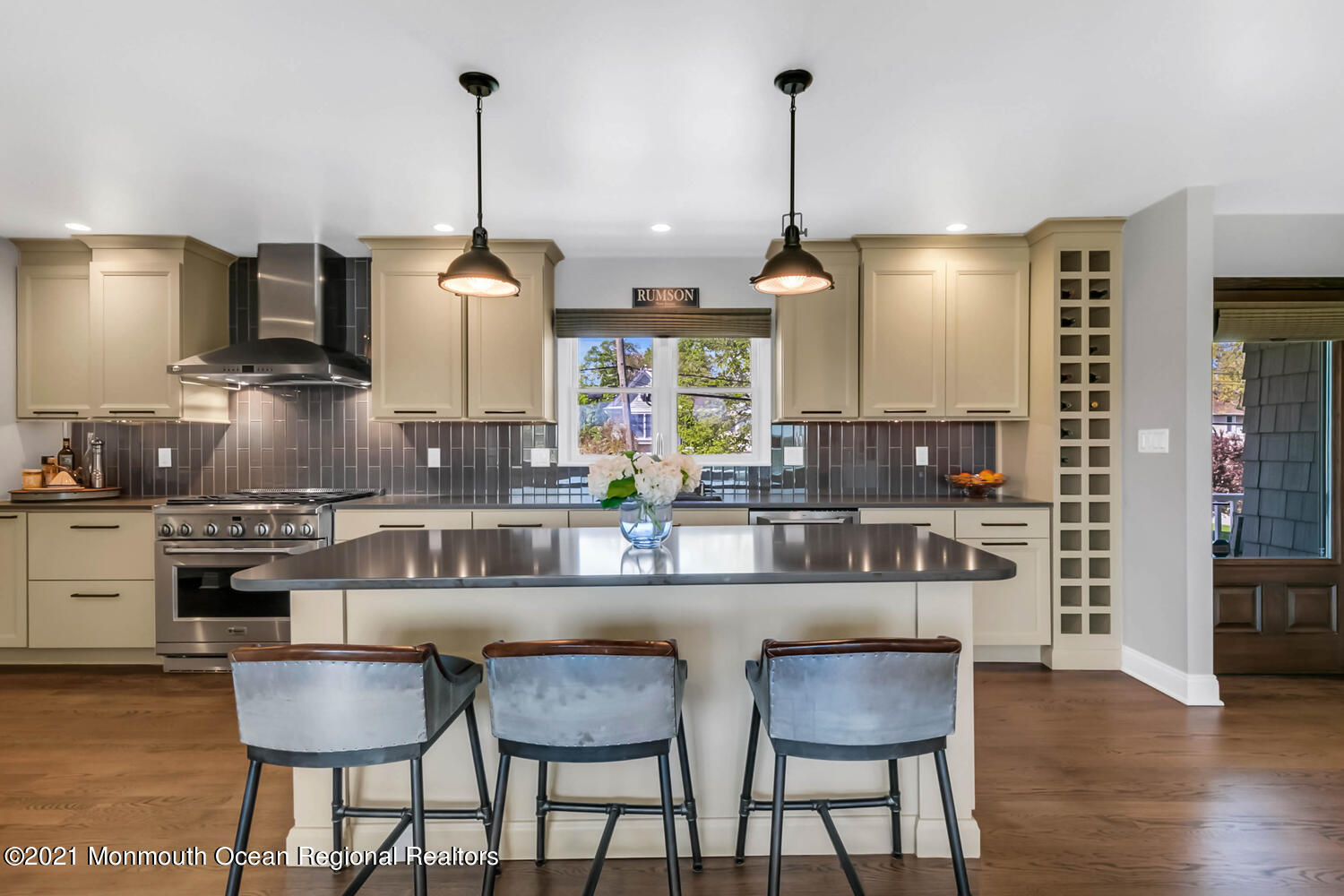 27 Ave Of Two Rivers Rumson, NJ 07760 - Photo 7 of 23 Eat-in Kitchen