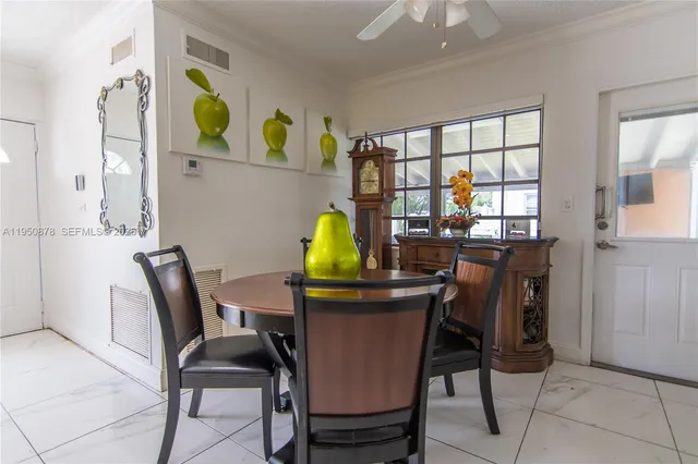 $669,000 | 943 West 64th Place, Hialeah, FL 33012