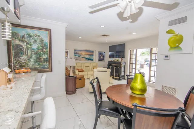 $669,000 | 943 West 64th Place, Hialeah, FL 33012
