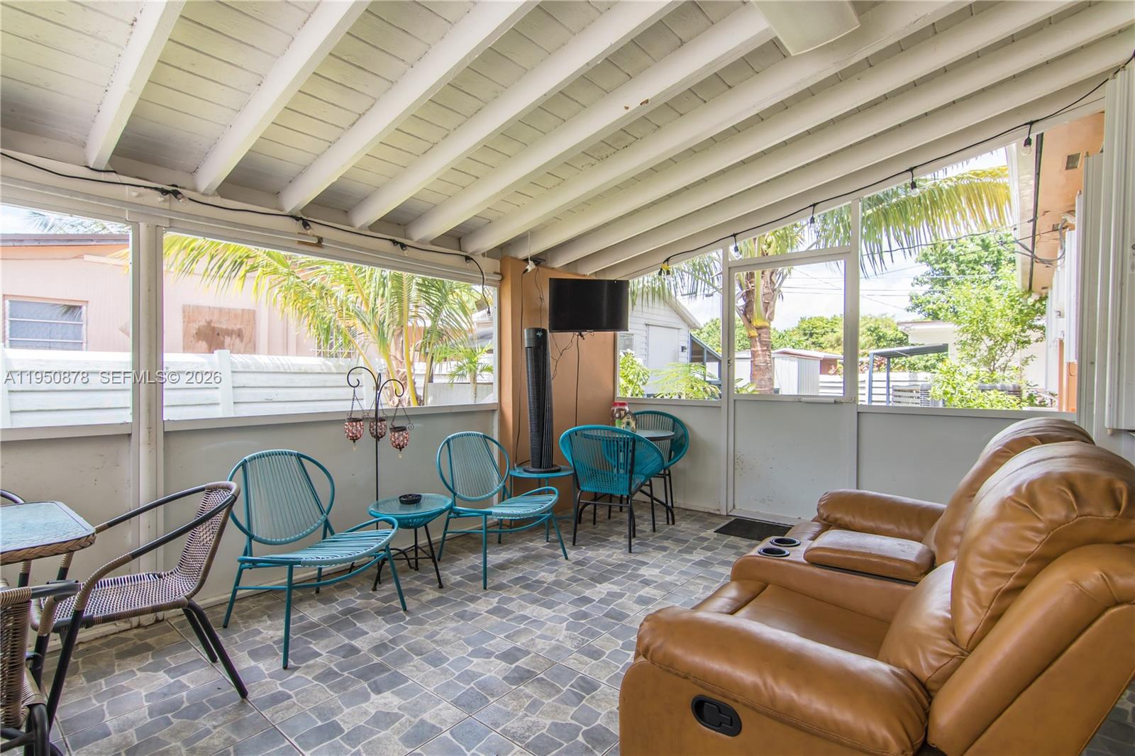 943 West 64th Place Hialeah, FL 33012 - Photo 29 of 32