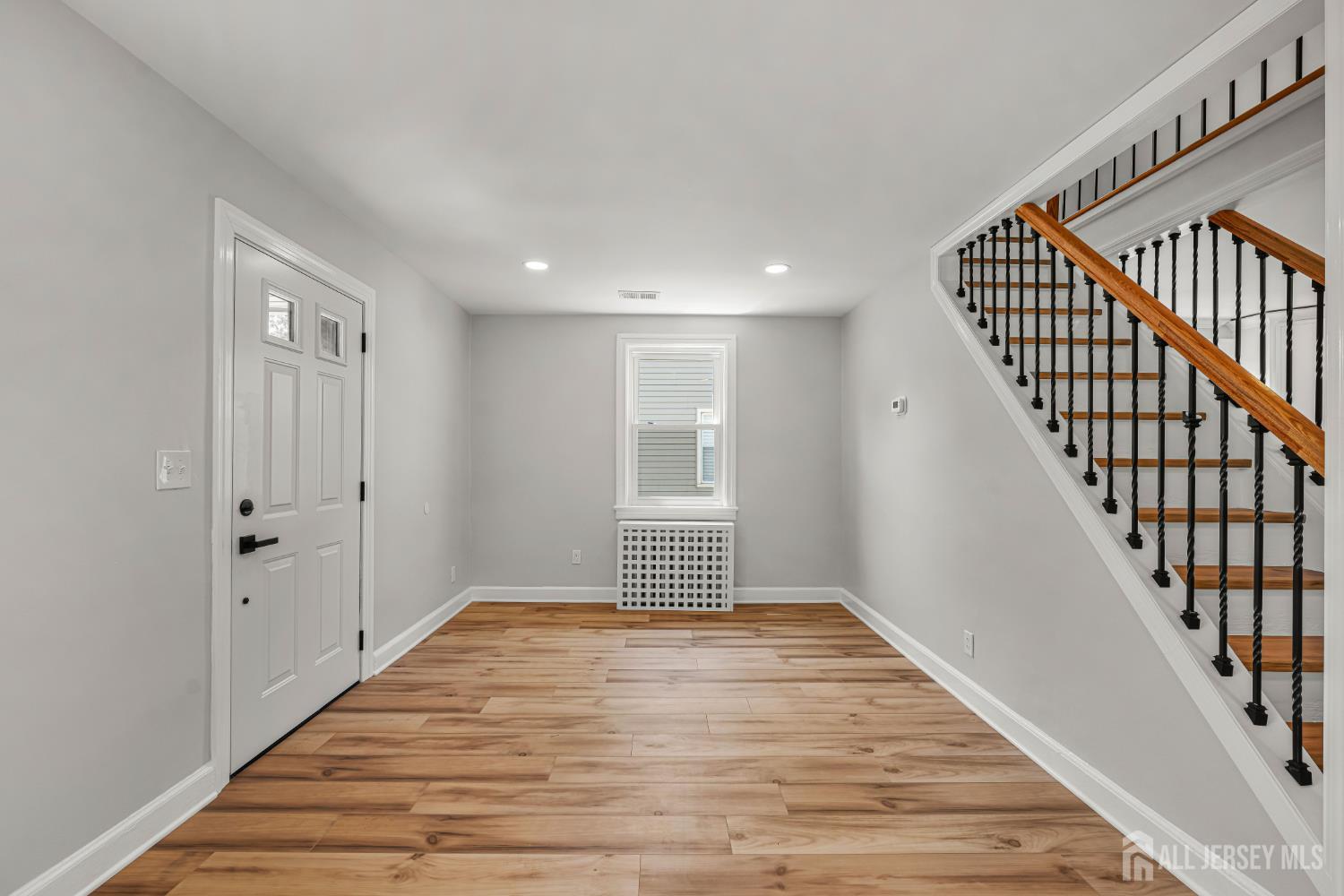 234 Old Road Sewaren, NJ 07077 - Photo 10 of 40