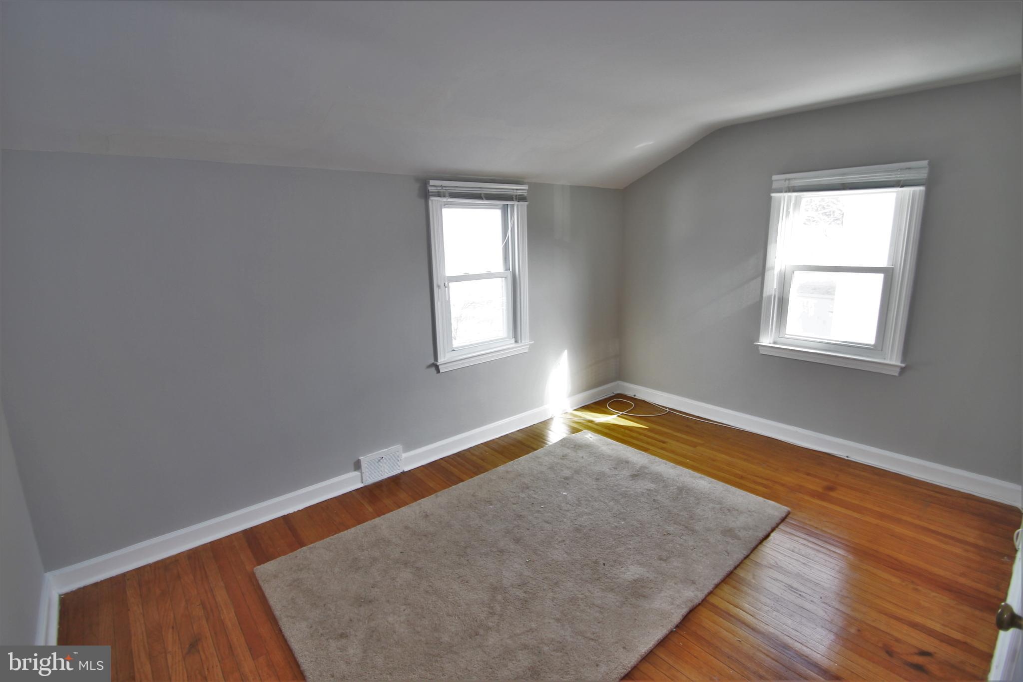 526 Ridley Avenue Folsom, PA 19033 - Photo 14 of 24 Gallery Image 14