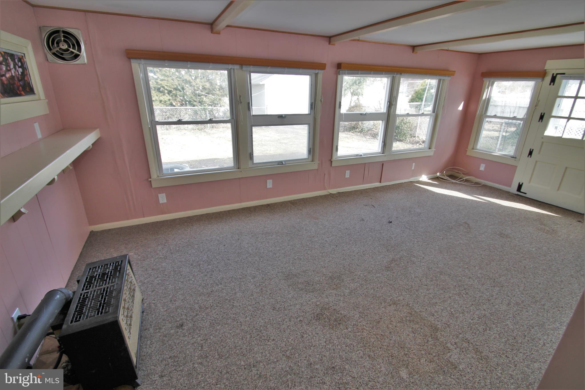 526 Ridley Avenue Folsom, PA 19033 - Photo 18 of 24 Gallery Image 18