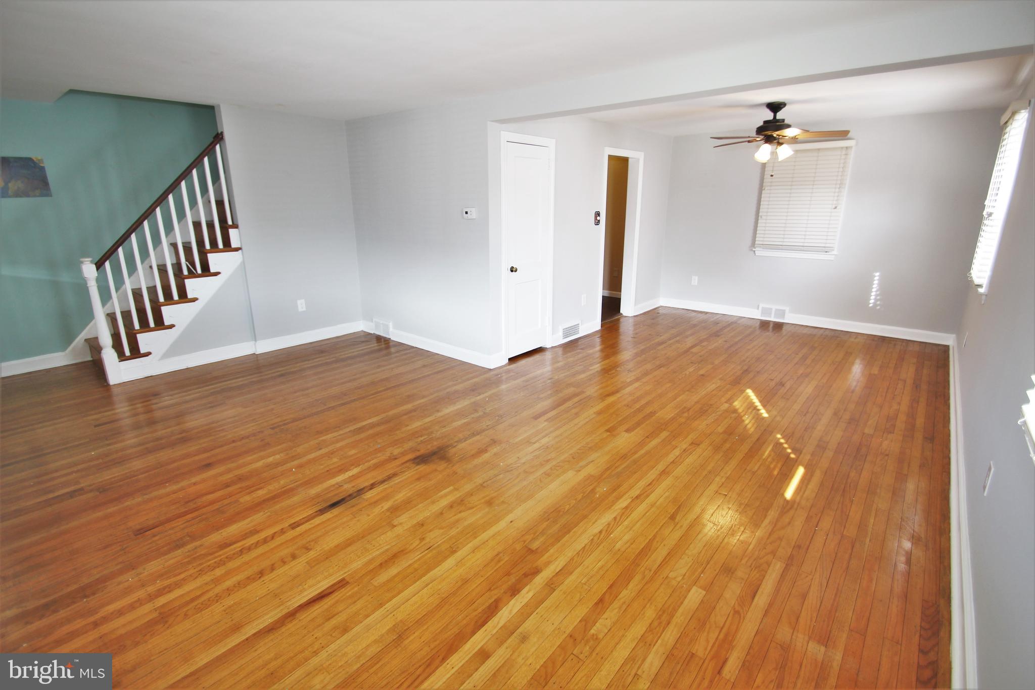526 Ridley Avenue Folsom, PA 19033 - Photo 3 of 24 Gallery Image 3