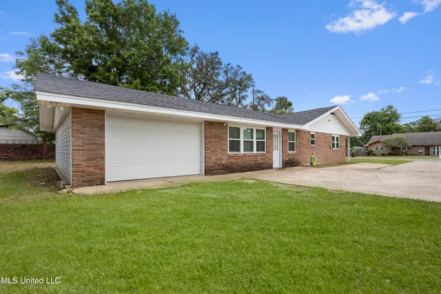 $274,900 | 2192 Atkinson Road, Biloxi, MS 39531