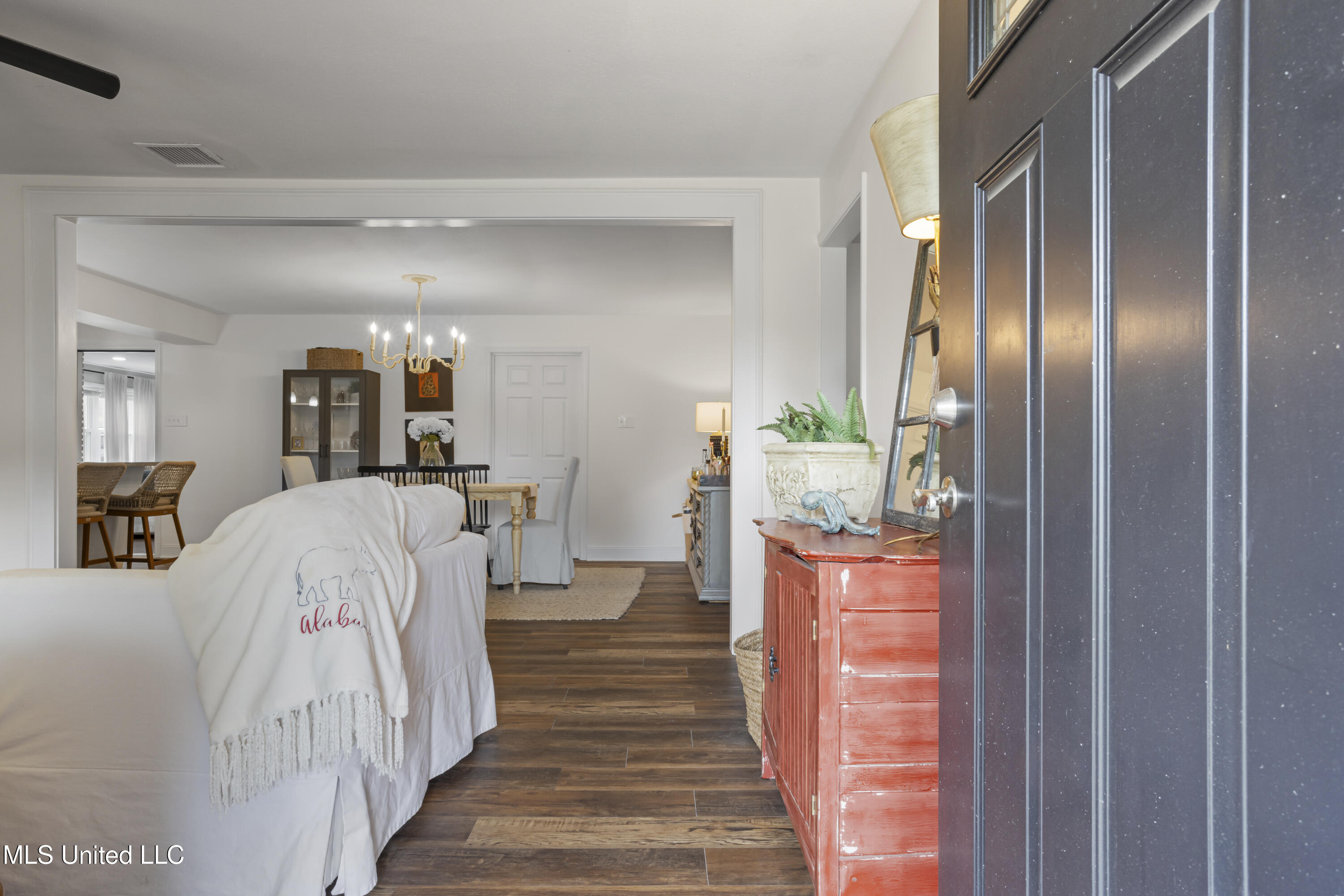 2192 Atkinson Road Biloxi, MS 39531 - Photo 6 of 40 006