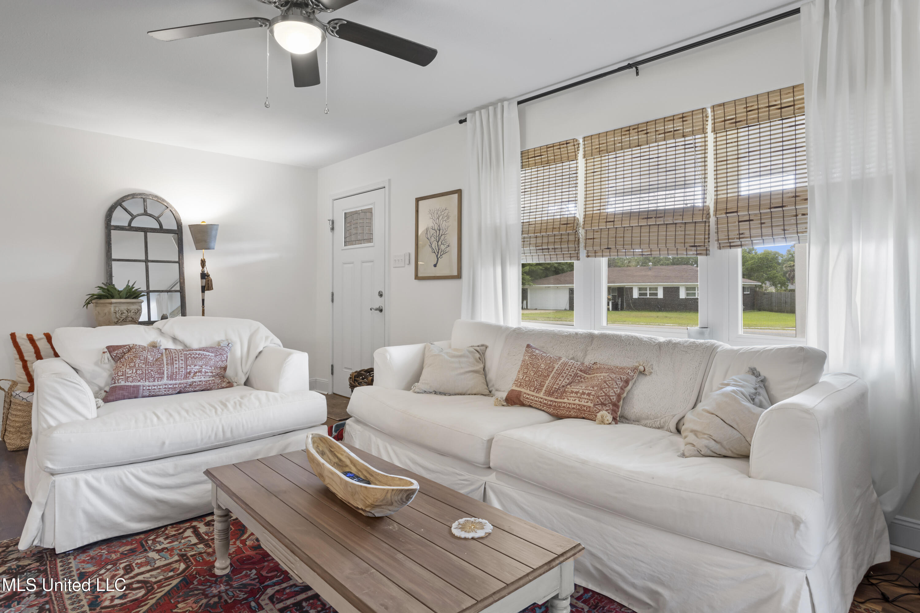 2192 Atkinson Road Biloxi, MS 39531 - Photo 8 of 40 008