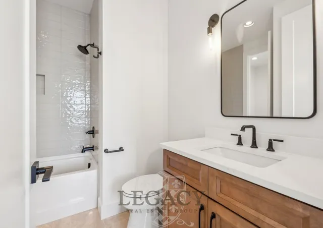 $3,600 | 1019 12th Avenue North, Unit F, Nashville, TN 37208