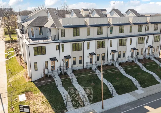 $3,600 | 1019 12th Avenue North, Unit F, Nashville, TN 37208