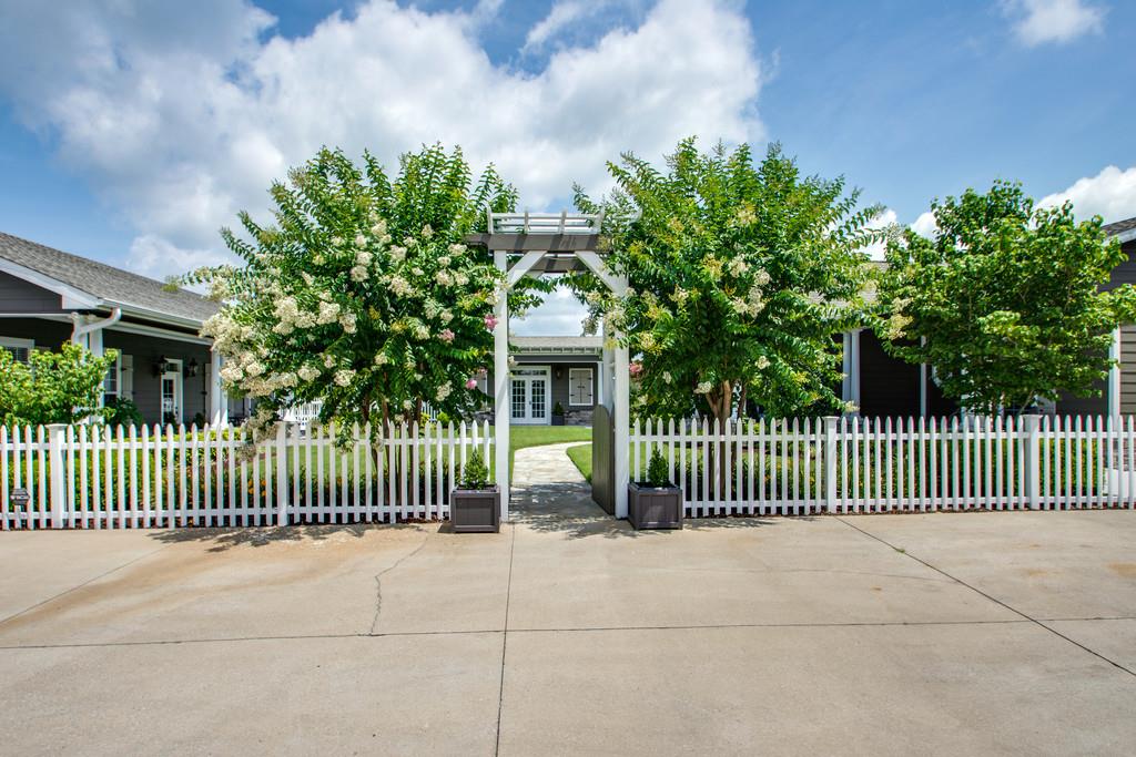 529 Southerland Road Dickson, TN 37055 - Photo 1 of 30 Gallery Image 1