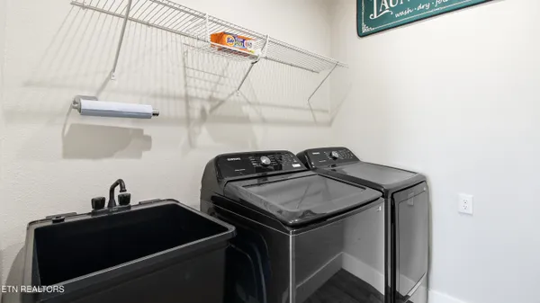 $367,000 | 64 Perry Crk Drive, Crossville, TN 38572