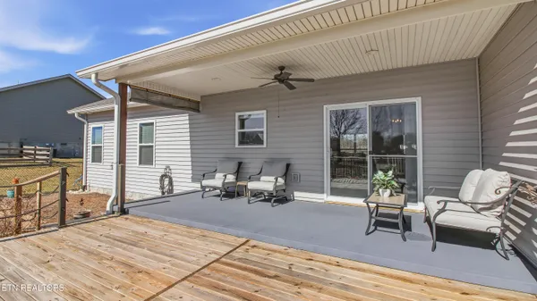 $367,000 | 64 Perry Crk Drive, Crossville, TN 38572