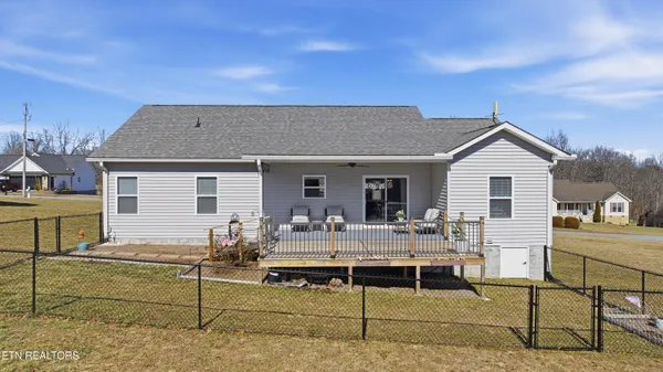 $367,000 | 64 Perry Crk Drive, Crossville, TN 38572