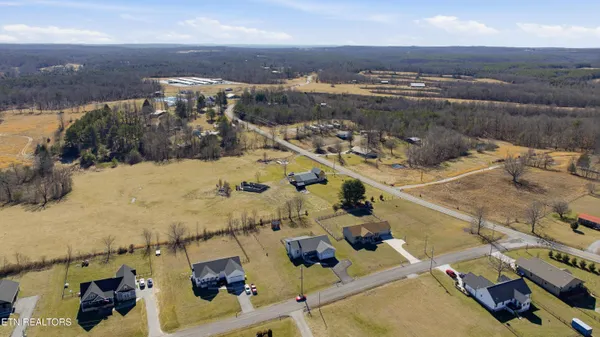 $367,000 | 64 Perry Crk Drive, Crossville, TN 38572