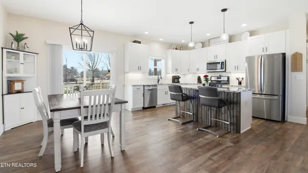 $367,000 | 64 Perry Crk Drive, Crossville, TN 38572