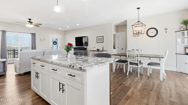 $367,000 | 64 Perry Crk Drive, Crossville, TN 38572