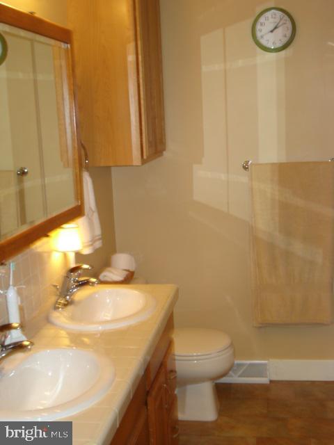 1839 Radnor Road York, PA 17402 - Photo 16 of 36